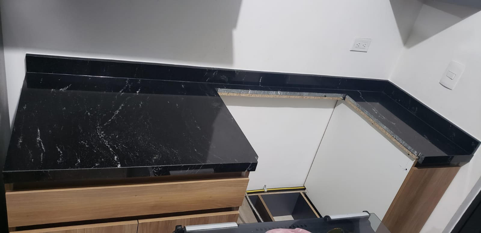 Black Quartz Kitchen