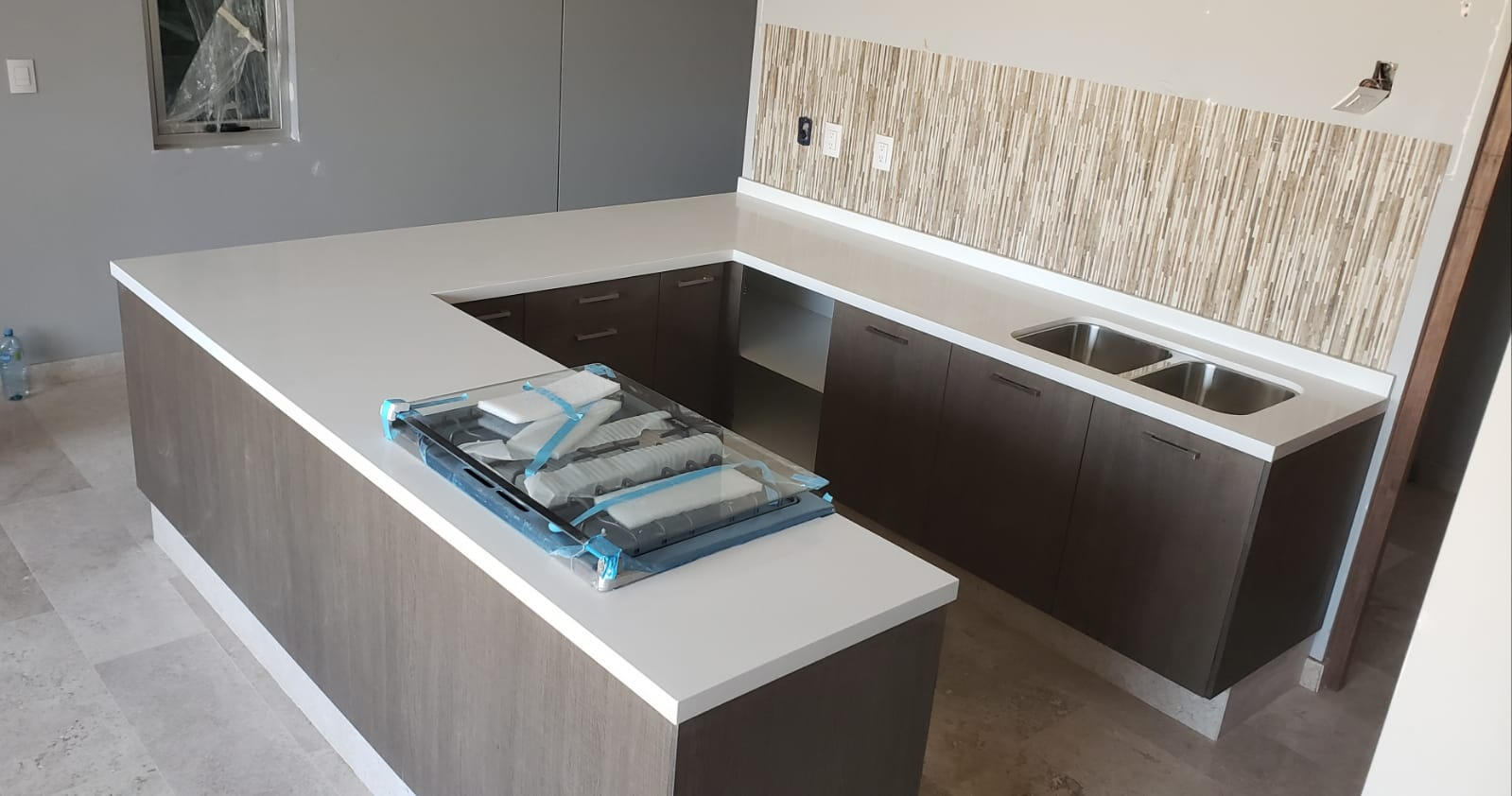 White Kitchen Countertop